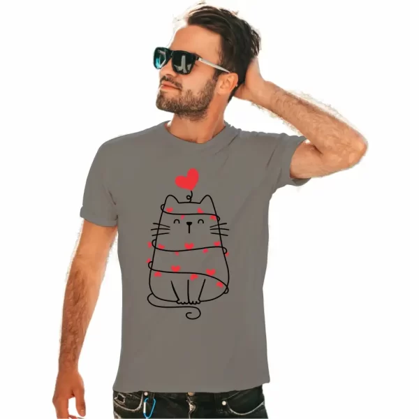 Camiseta com Estampa, Corações e Gatos, Modelo Tradicional - Image 2