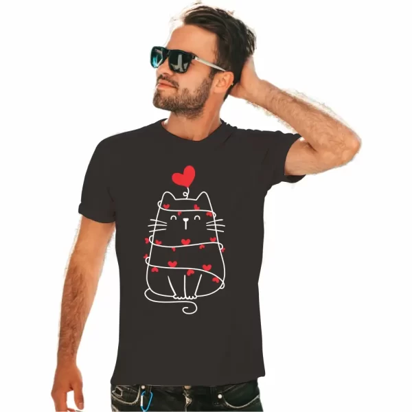 Camiseta com Estampa, Corações e Gatos, Modelo Tradicional - Image 4