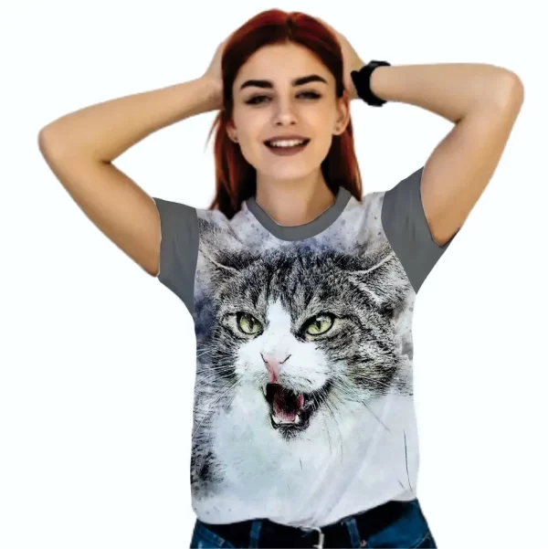 Camiseta com Estampa Gato Reagindo, Modelo Feminino Baby Look - Image 2