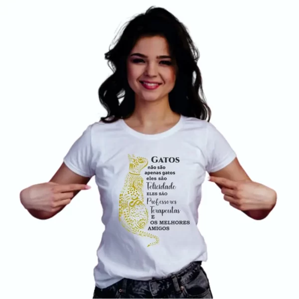 Camiseta com Estampa Gatos não são Apenas Gatos, Modelo Feminino Baby Look