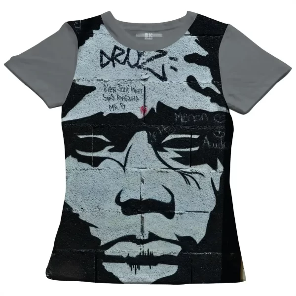 Camiseta com Estampa Grafite Droz, Modelo Feminino Baby Look - Image 2