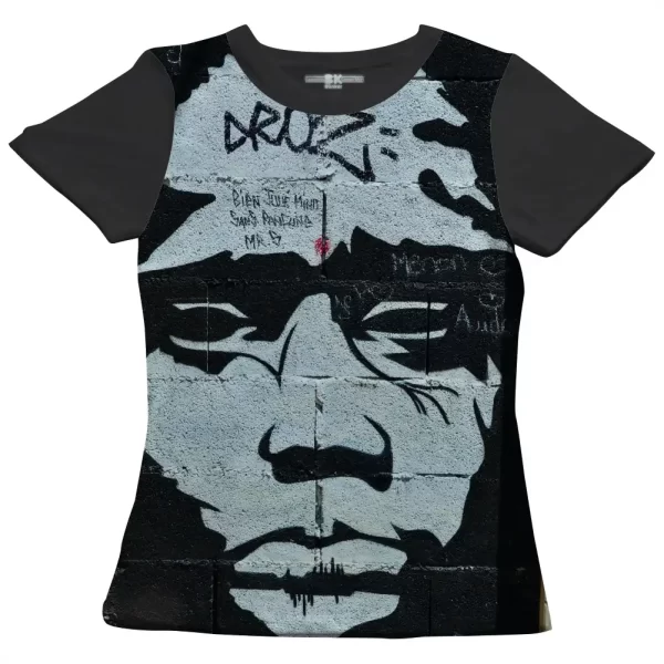 Camiseta com Estampa Grafite Droz, Modelo Feminino Baby Look - Image 4