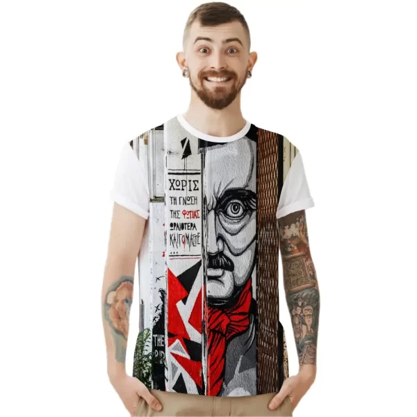 Camiseta com Estampa Grafite Espionando, Modelo Tradicional