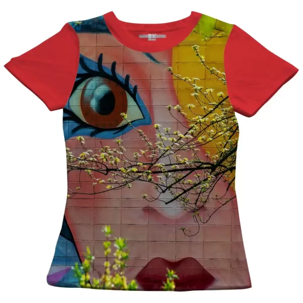 Camiseta com Estampa Grafite Face no Jardim, Modelo Feminino Baby Look - Image 5