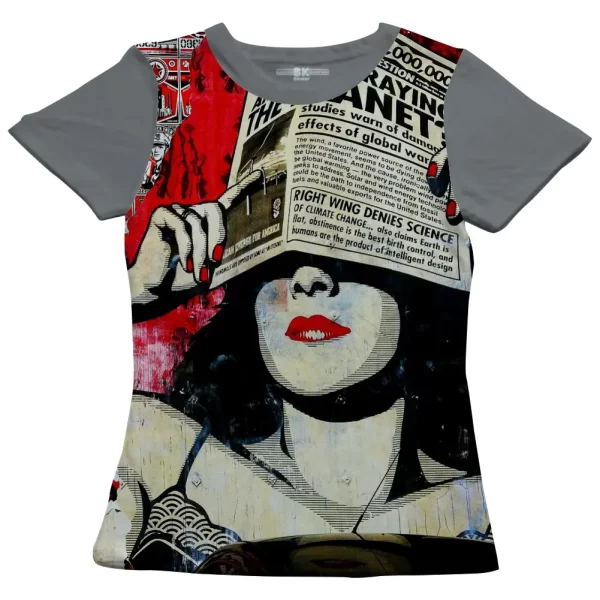 camiseta com estampa grafite manchete de jornal, modelo feminino baby look - Image 2