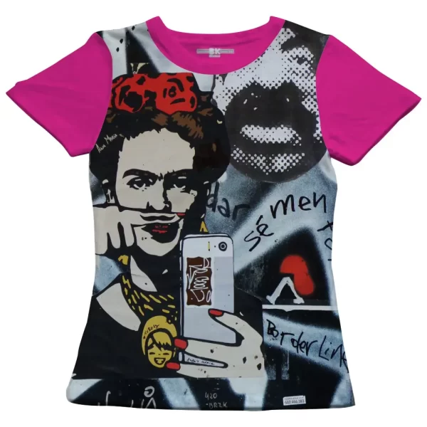 Camiseta com Estampa Grafite Selfie, Modelo Feminino Baby Look - Image 3