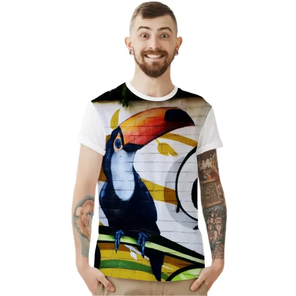 Camiseta com Estampa Grafite Tucano, Modelo Tradicional