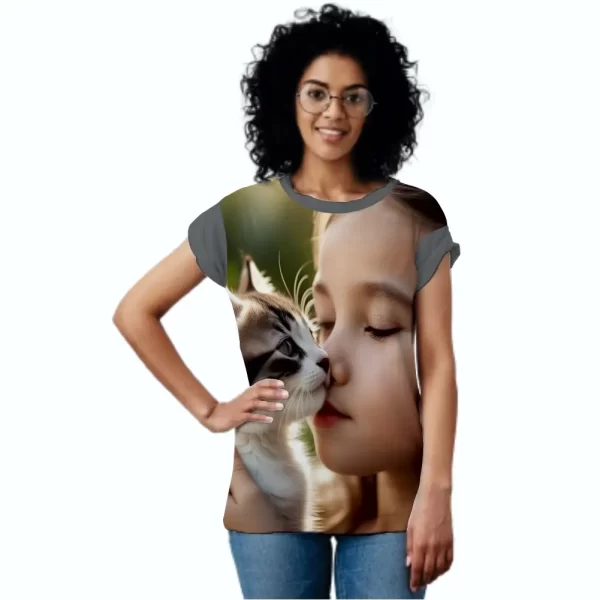 Camiseta com Estampa Menina e seu Gato, Modelo Feminino Baby Look - Image 2