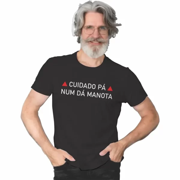 Camiseta com Sotaque Mineiro, Silk com a Frase Cuidado Pá Num dá Manota, Modelo Tradicional - Image 4