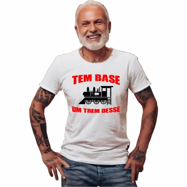 Camiseta com Sotaque Mineiro, Silk com a Frase Tem Base um Trem Desse?, Modelo Tradicional