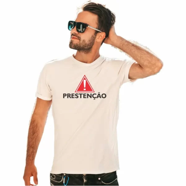 Camiseta com Sotaque Mineiro, Silk com o Texto Prestenção, Modelo Tradicional